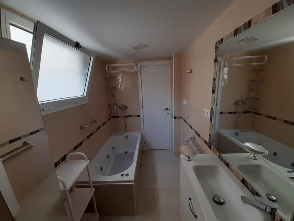 Modern Huge Appartement, Just 100 M From The Beach Santa Pola Dış mekan fotoğraf
